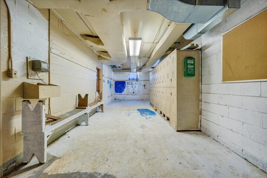 More Photos Of 1687 Stultz Rd, Martinsville Specialty For Sale