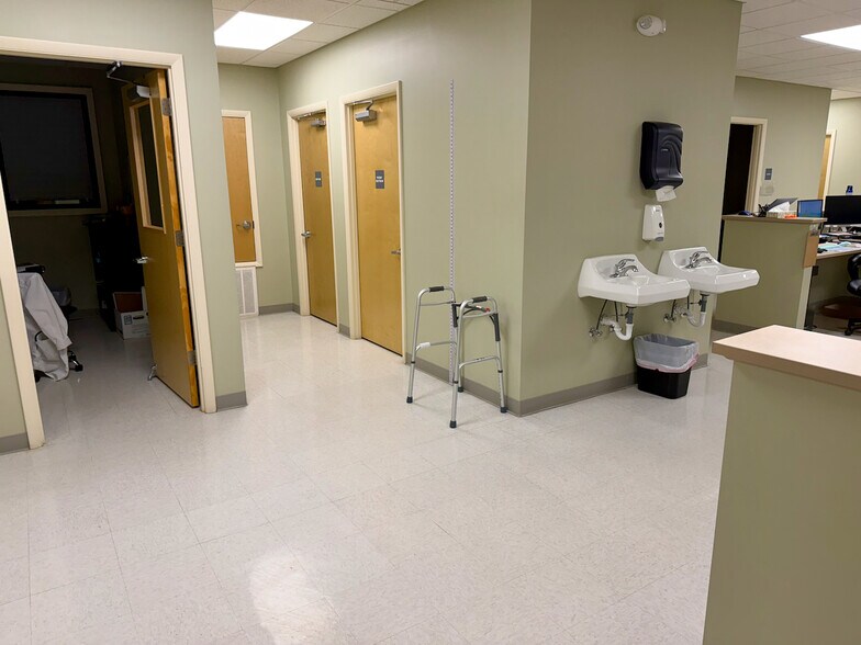 More Photos Of 514 Mary Esther Cut, Fort Walton Beach Office For Sale