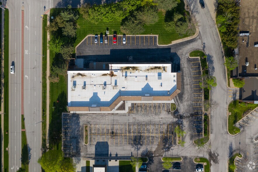 More Photos Of 12100-12260 State Line Rd, Leawood Unknown For Lease