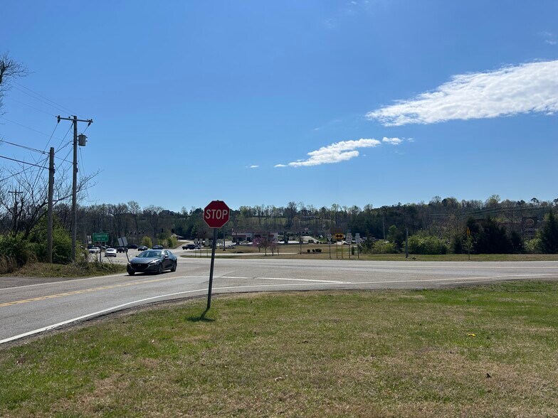 More Photos Of 1619 Schaeffer Rd, Knoxville Office For Lease