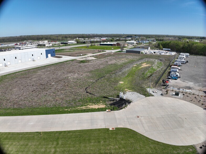 More Photos Of 3455 Marnie Ave, Waterloo Flex For Sale