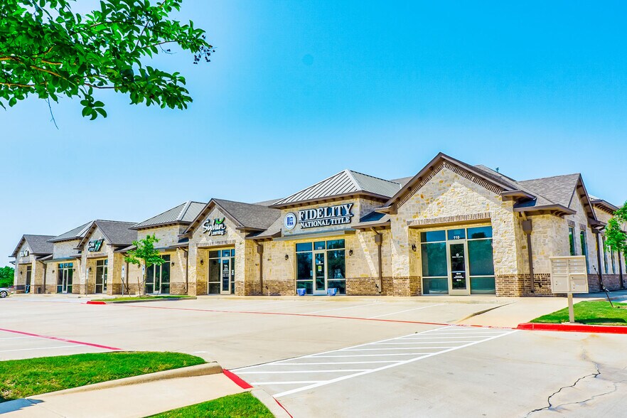 More Photos Of 2750 Churchill Dr, Flower Mound Medical For Lease