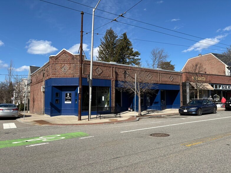 More Photos Of 361 Huron Ave, Cambridge Storefront For Lease