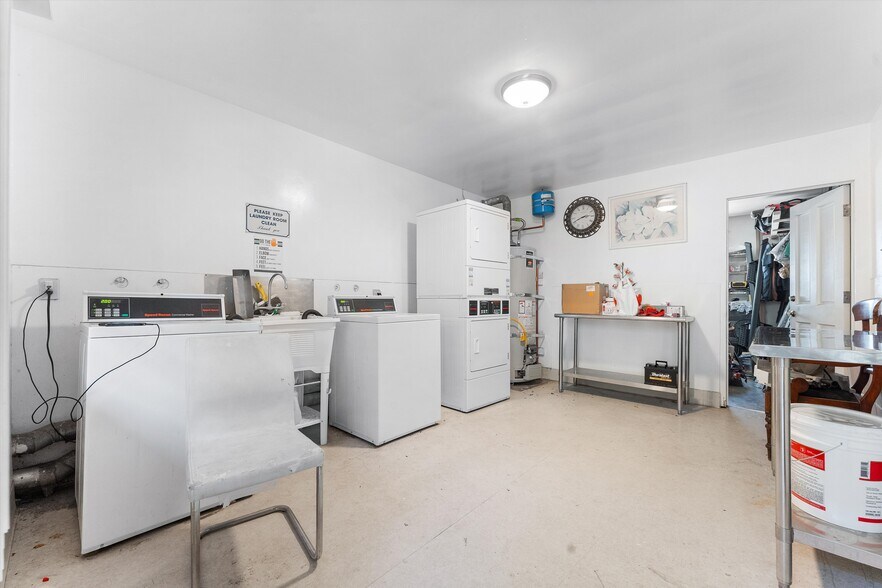 More Photos Of 817 N Parton St, Santa Ana Apartments For Sale