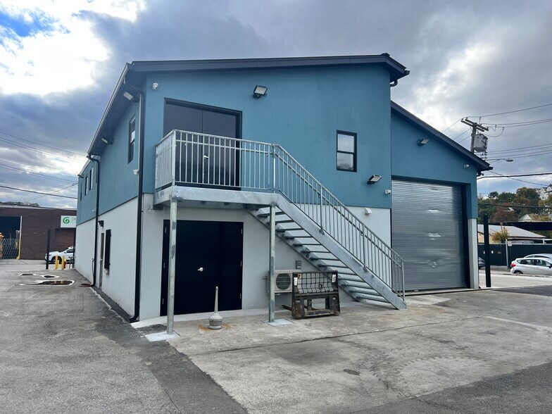 More Photos Of 41 Torre Pl, Yonkers Land For Lease