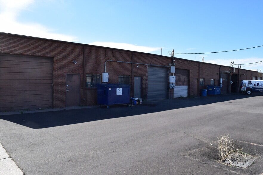 More Photos Of 2390 S Kalamath St, Denver Warehouse For Lease