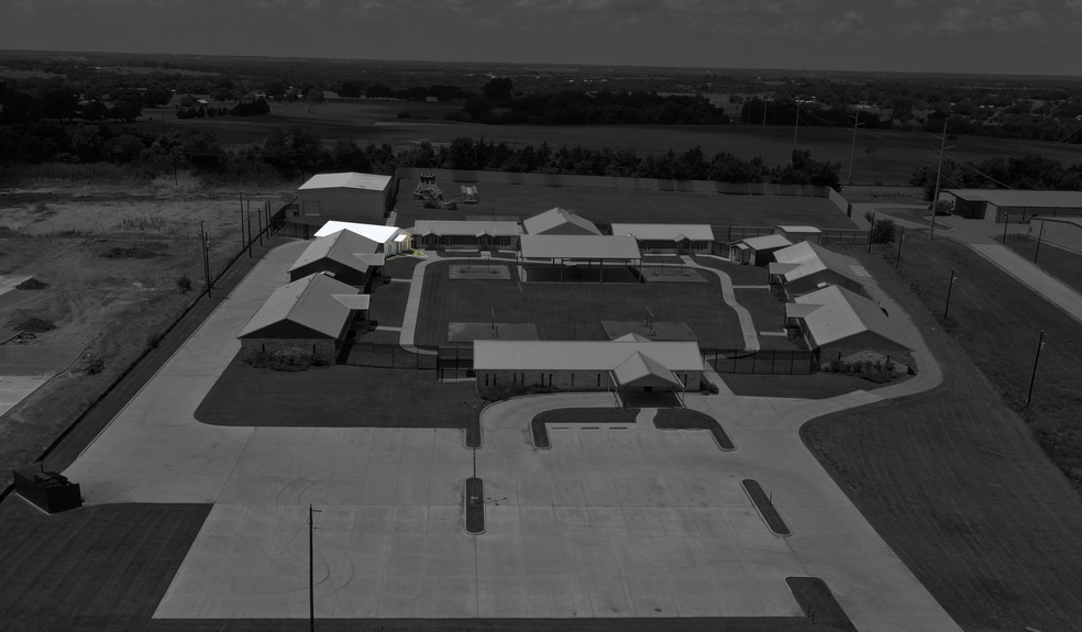 More Photos Of 4150 Highway 36 S, Brenham Shelter For Sale