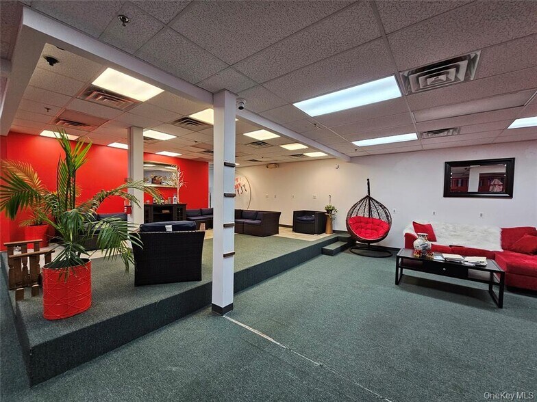 More Photos Of 458 Broadway, Monticello Storefront For Sale