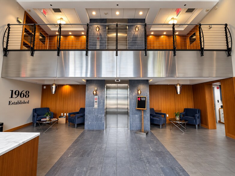 More Photos Of 2951 Pembroke Rd, Hollywood Office For Lease