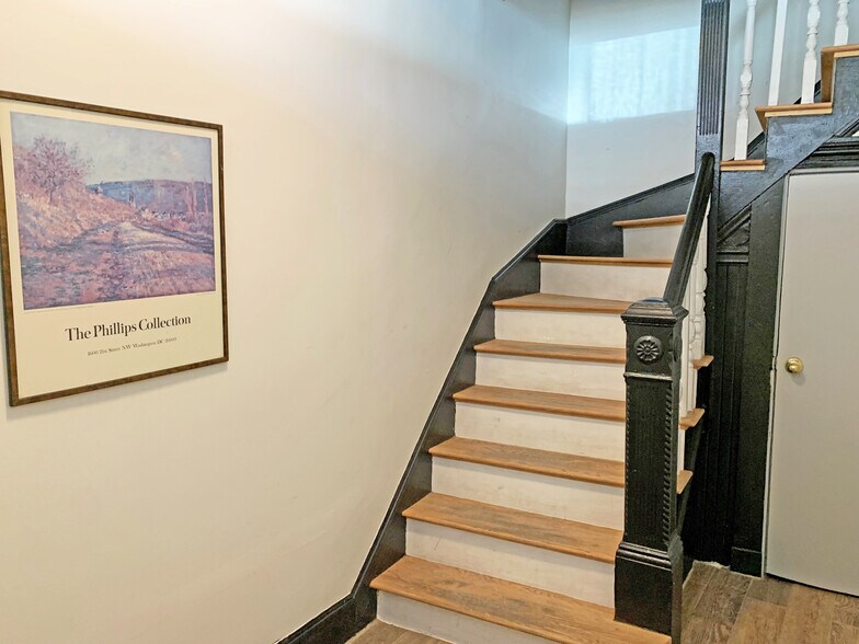 More Photos Of 820-824 Huntington Ave, Boston Apartments For Sale