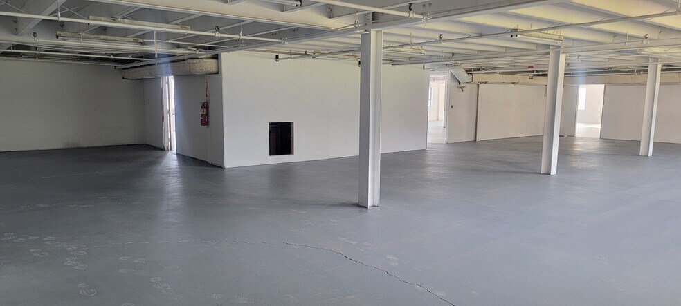 More Photos Of 585 11th St NW, Hickory Manufacturing For Lease