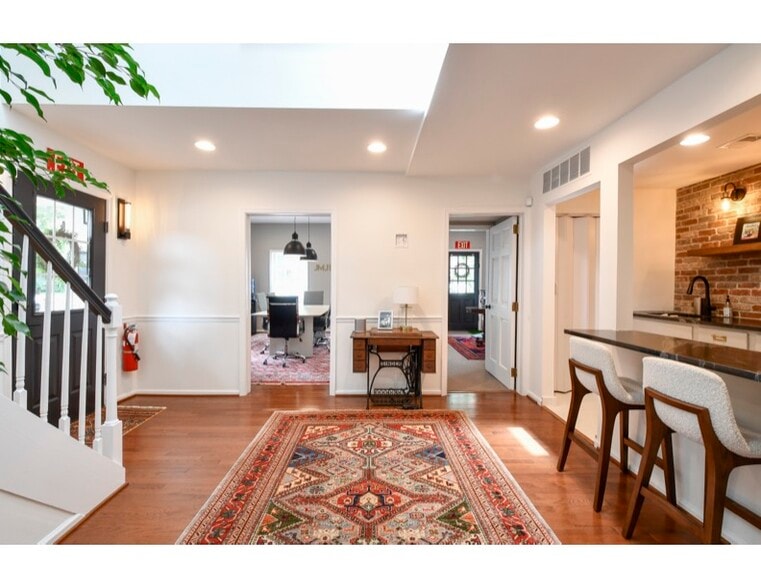 More Photos Of 1211 Caroline St, Fredericksburg Loft Creative Space For Lease