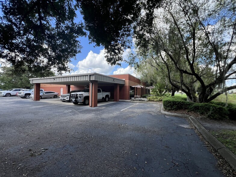More Photos Of 702 Tillman Pl, Plant City Medical For Sale