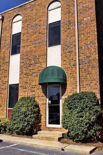 More Photos Of 2315 N Main St, Anderson Office For Lease