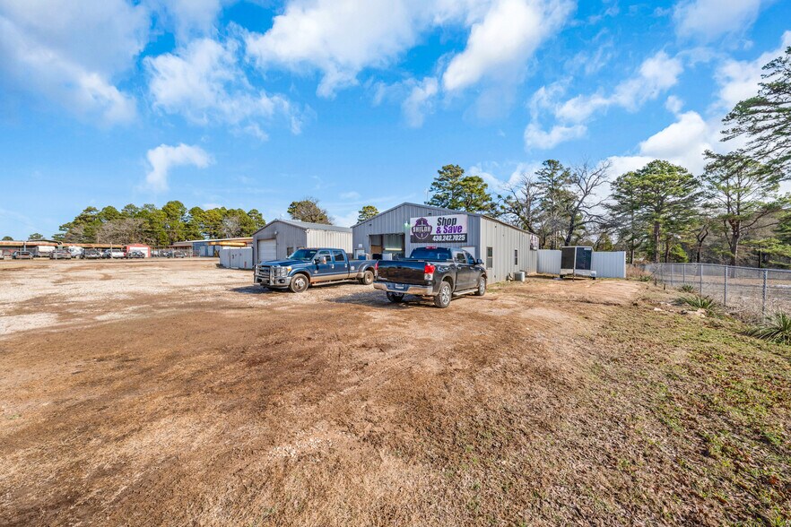 More Photos Of 18508 US Highway 69 N, Lindale Warehouse For Sale