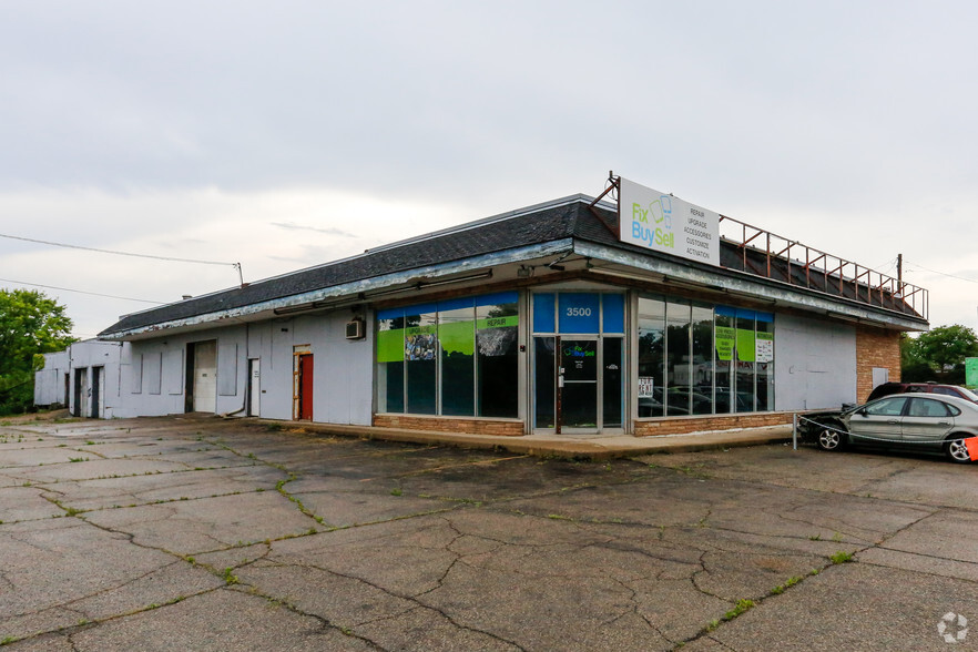 Primary Photo Of 3500 Salem Ave, Dayton Auto Dealership For Lease