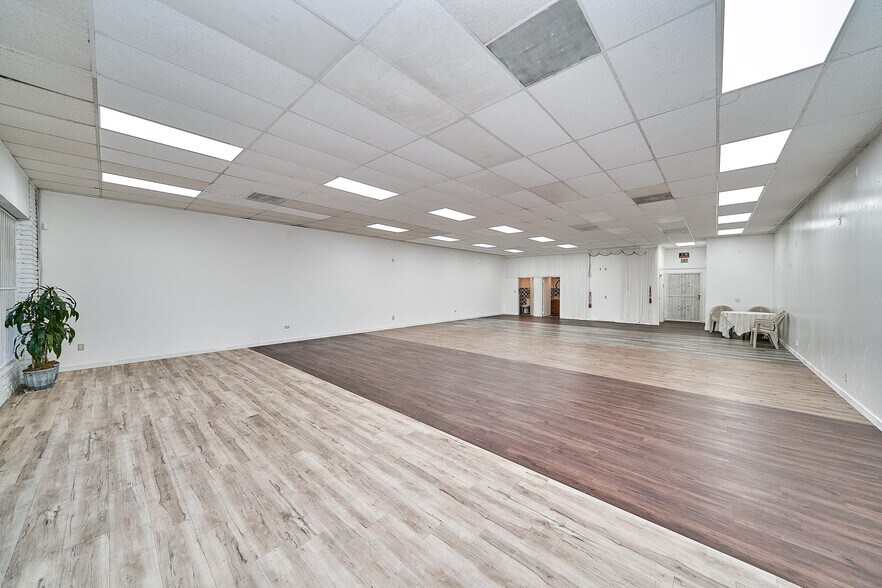 More Photos Of 18807-18809 Pioneer Blvd, Artesia Storefront Retail Office For Sale