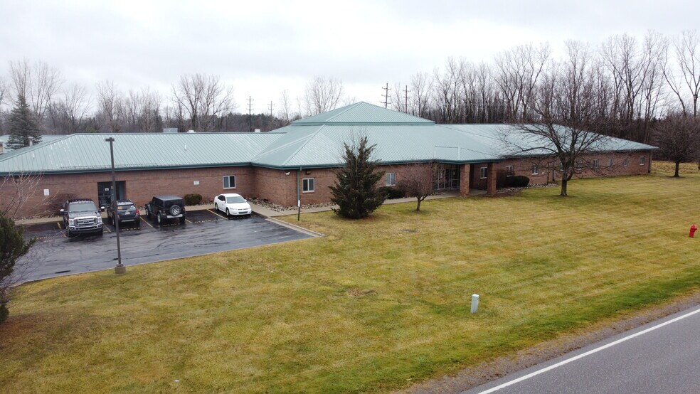 More Photos Of 1835 Treanor St, Saginaw Rehabilitation Center For Sale