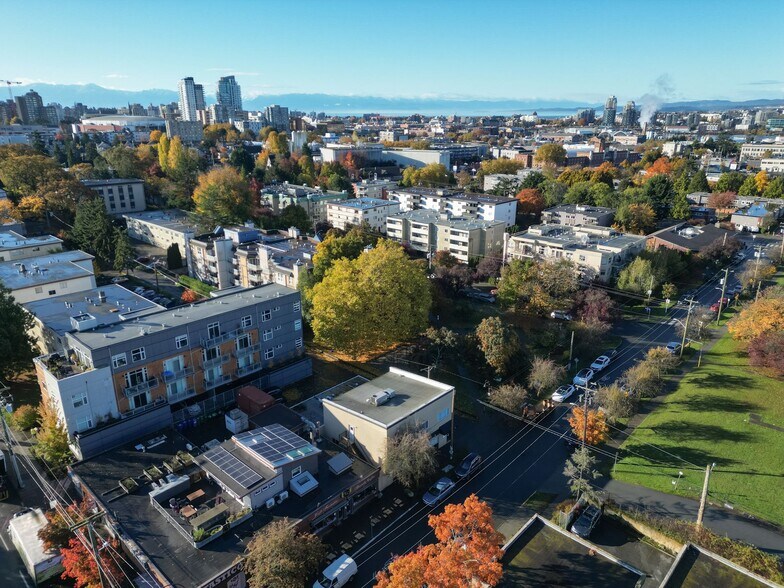 More Photos Of 941 Kings Rd, Victoria Office For Sale