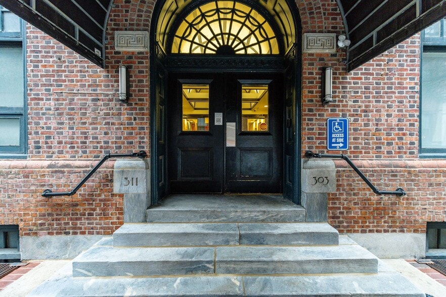 More Photos Of 303 Vine St, Philadelphia Apartments For Lease