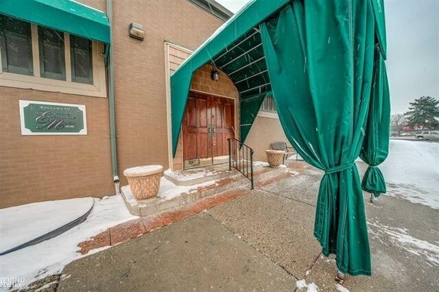 More Photos Of 24611 Gratiot Ave, Eastpointe Freestanding For Sale