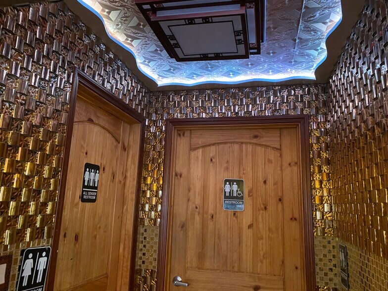 More Photos Of 31956 Hilltop Blvd, Running Springs Restaurant For Sale