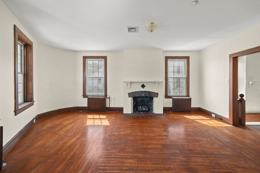 More Photos Of 45-49 8th St, Hudson Storefront Retail Residential For Sale