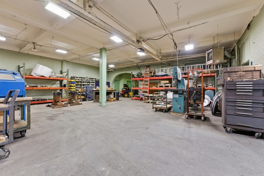 More Photos Of 330 Fuller Rd, Chicopee Distribution For Sale