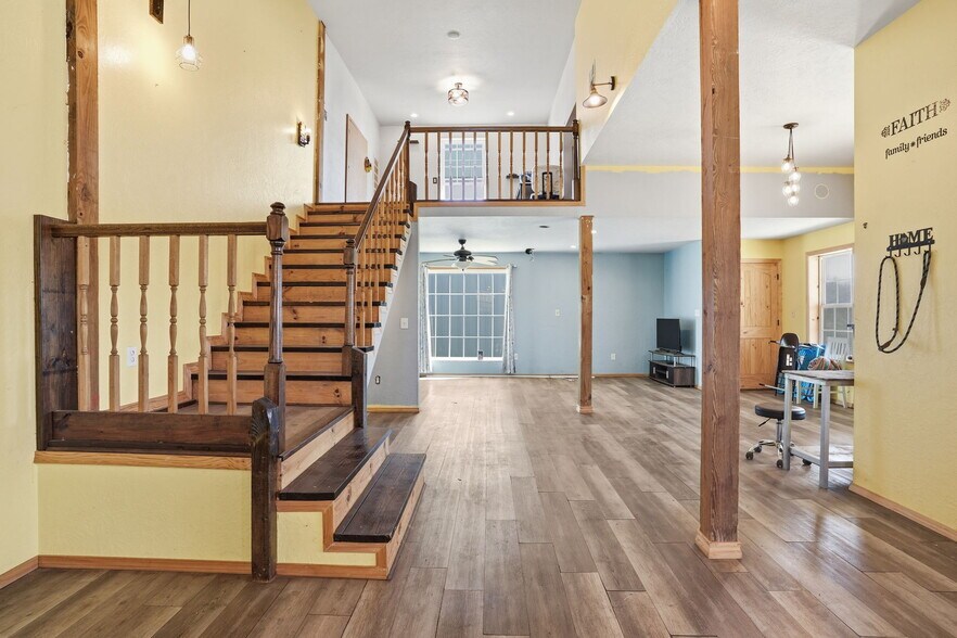 More Photos Of 17052 NE North Dr, Fletcher Flex For Sale