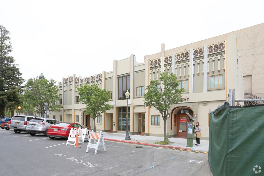More Photos Of 801-823 Hamilton St, Redwood City Storefront Retail Office For Lease