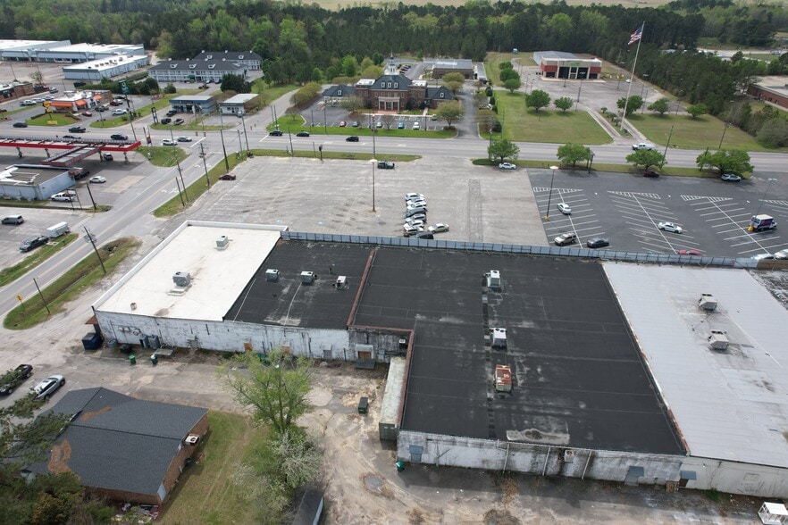 More Photos Of 906-946 Chesterfield Hwy, Cheraw Restaurant For Sale