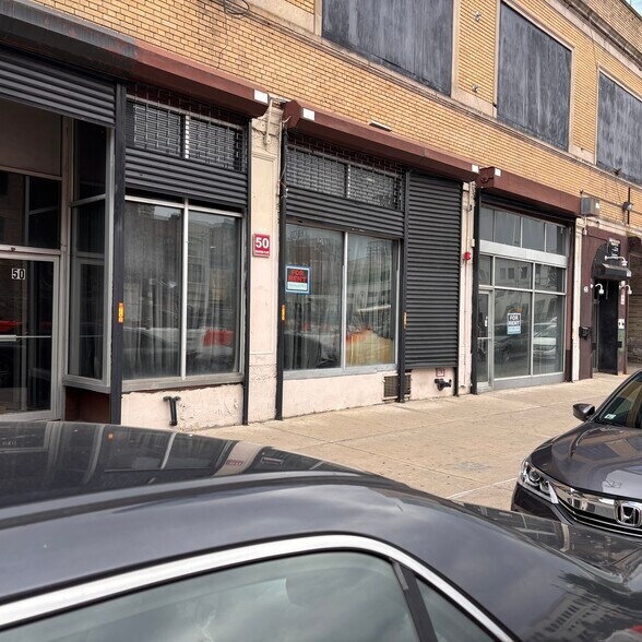 More Photos Of 48-54 Branford Pl, Newark Service For Lease