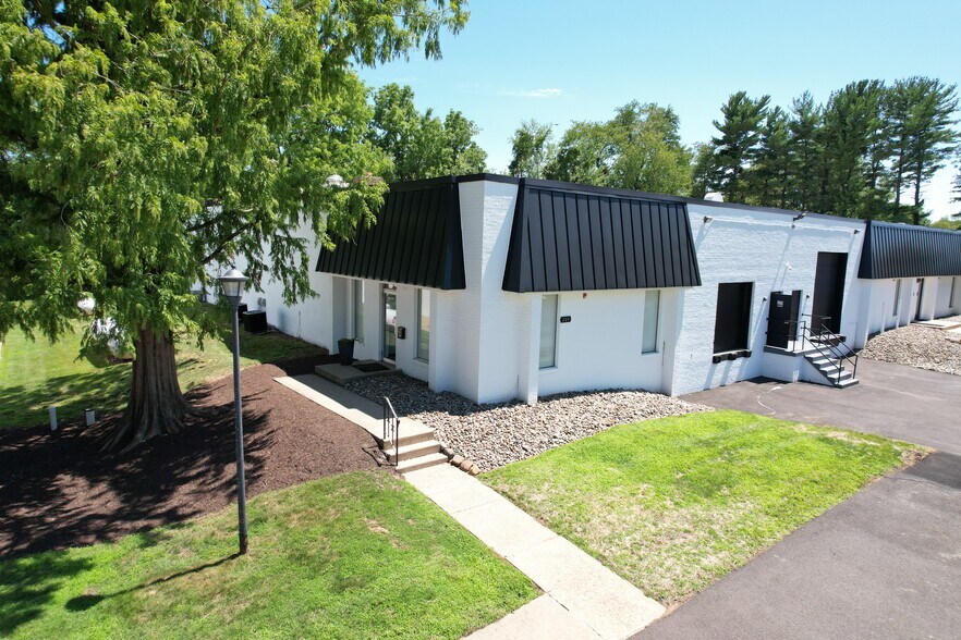 More Photos Of 201-375 Pheasant Run, Newtown Unknown For Lease
