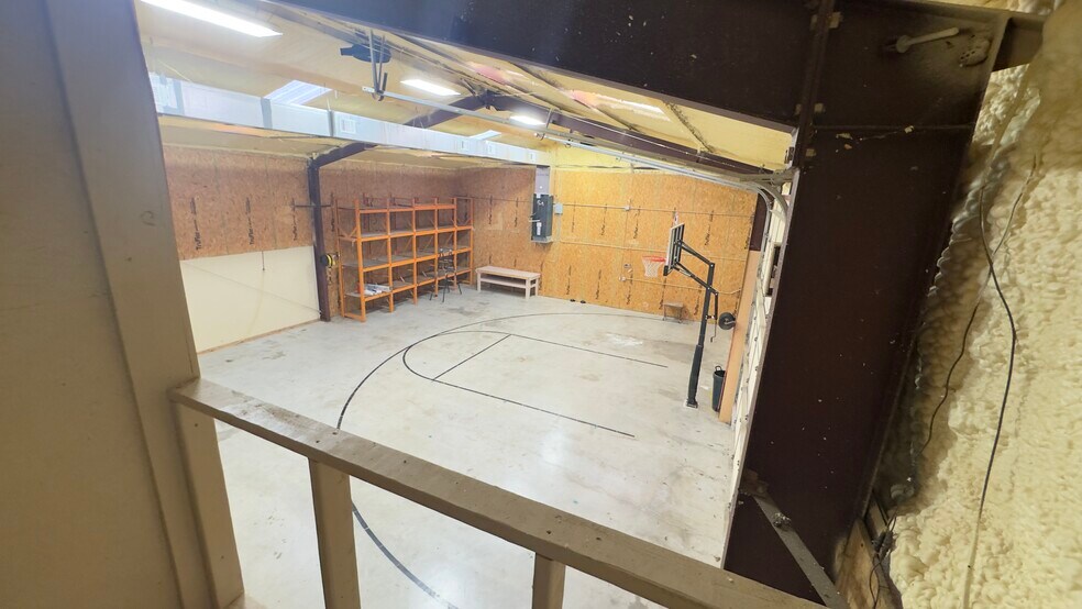 More Photos Of 327 County Road 4851, Newark Industrial For Lease