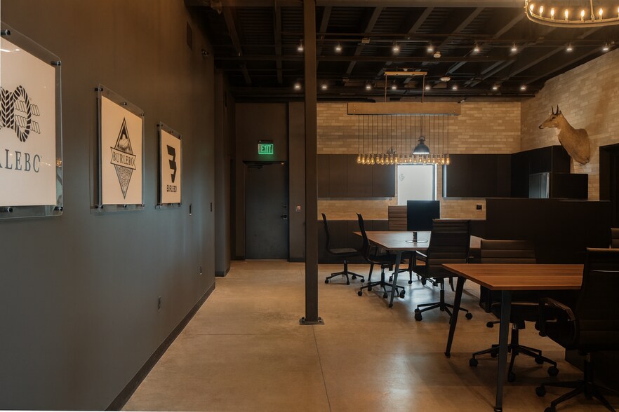 More Photos Of 195 American Way, Dripping Springs Flex For Lease