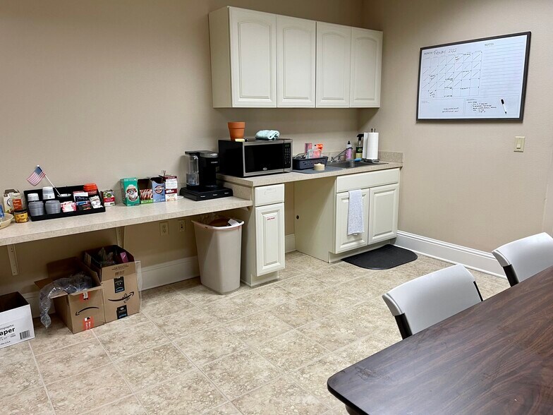 More Photos Of 6190 Mae Anne Ave, Reno Medical For Lease