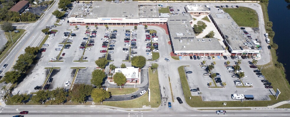 More Photos Of 2401-2499 10th Ave N, Lake Worth Unknown For Lease
