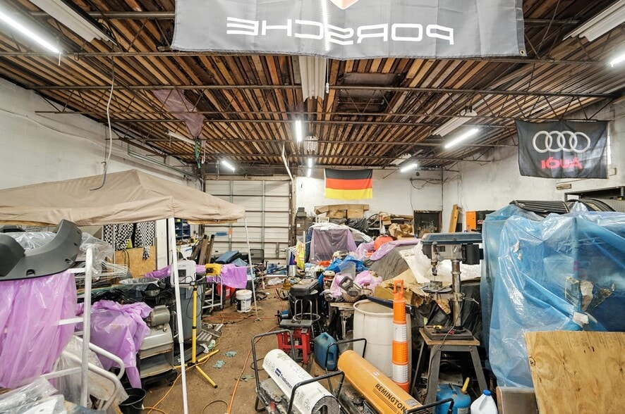 More Photos Of 6105-6117 Vine St, Cincinnati Storefront Retail Residential For Sale