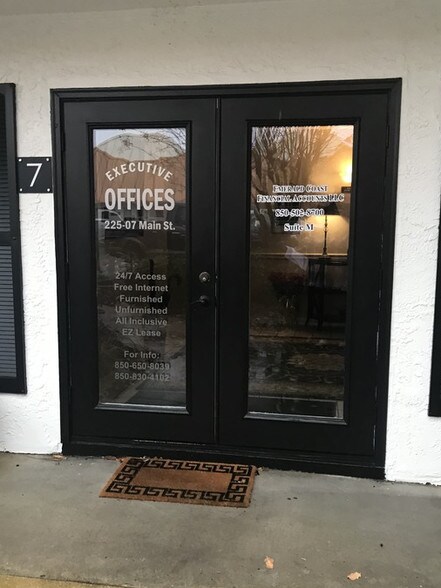 More Photos Of 225 Main St, Destin Office Residential For Lease