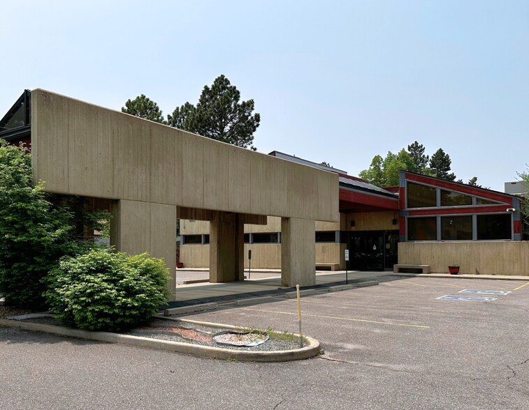 Primary Photo Of 1805 Kipling St, Lakewood Medical For Sale