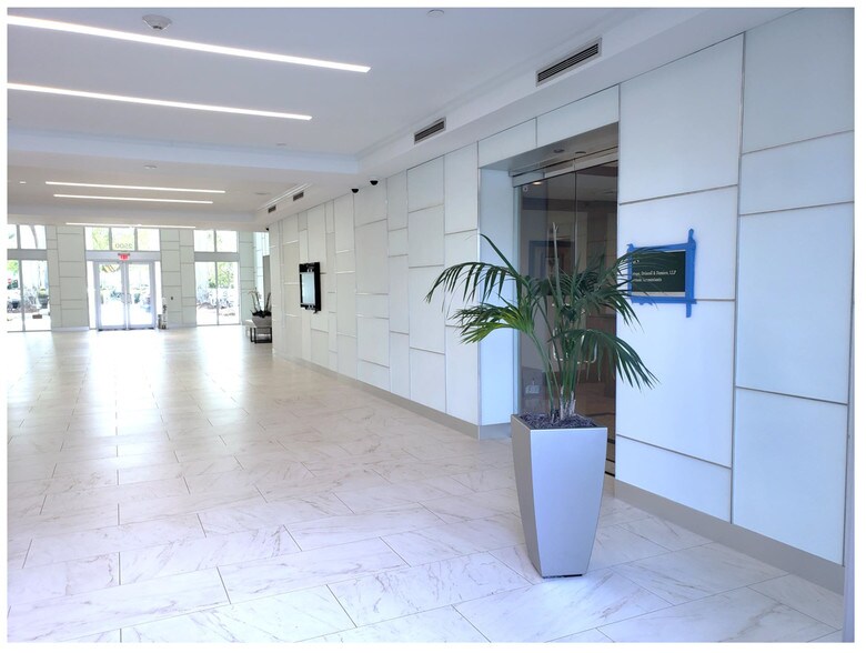 More Photos Of 2500 Weston Rd, Weston Office For Lease