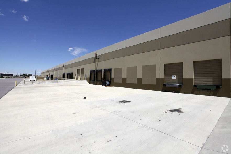 More Photos Of 13250 E Smith Rd, Aurora Warehouse For Lease