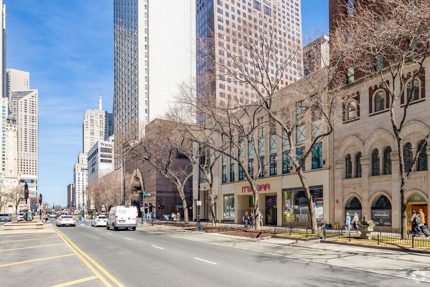 More Photos Of 717 N Michigan Ave, Chicago General Retail For Lease