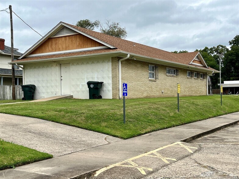 More Photos Of 655 E Okmulgee St, Muskogee Medical For Lease