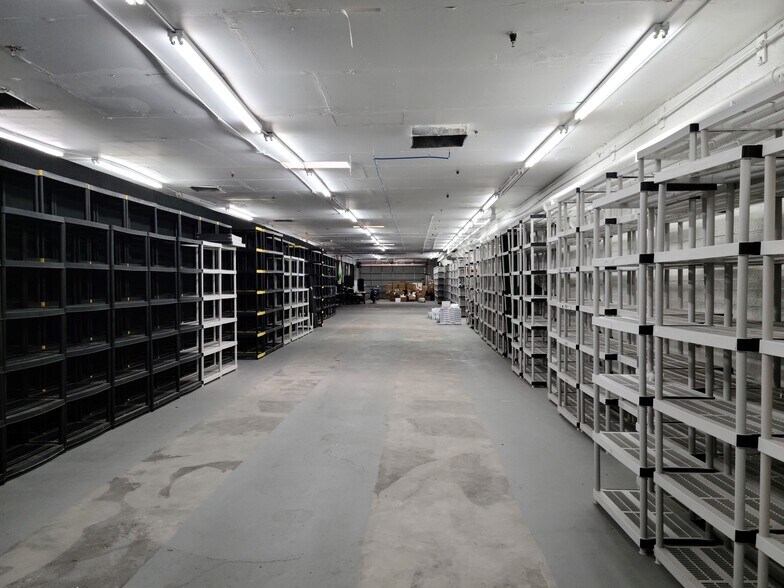 More Photos Of 3065 Sheridan St, Las Vegas Manufacturing For Lease