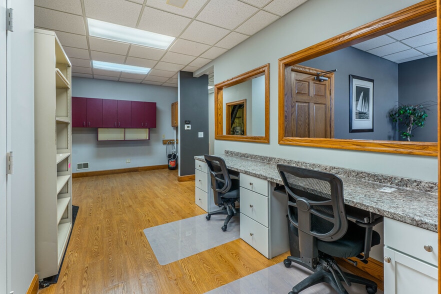 More Photos Of 6490 Main St, Buffalo Medical For Lease