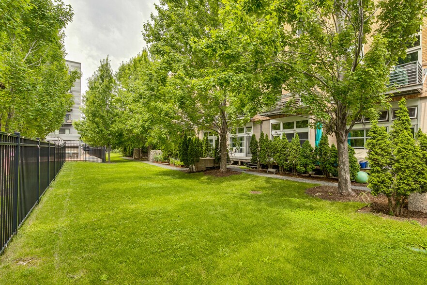 More Photos Of 801 Washington Ave N, Minneapolis Apartments For Sale