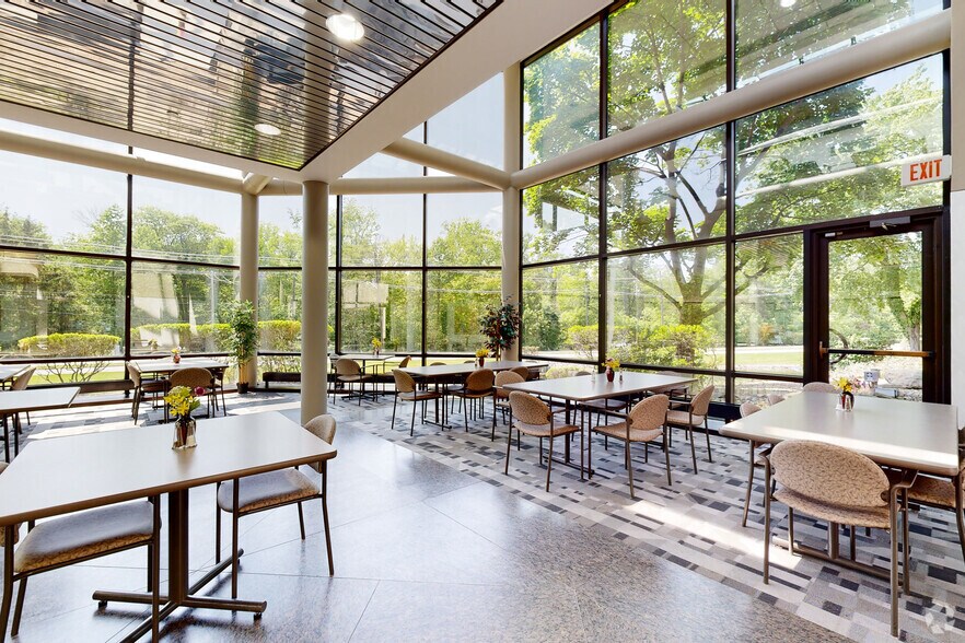 More Photos Of 1 Maynard Dr, Park Ridge Office For Lease