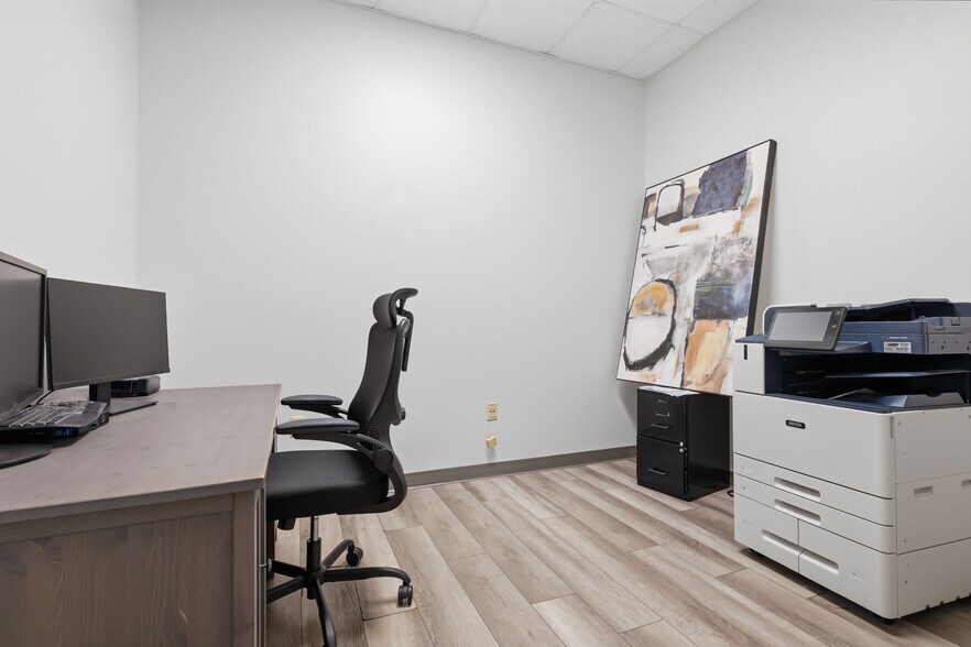 More Photos Of 731-745 Shotgun Rd, Sunrise Light Manufacturing For Sale