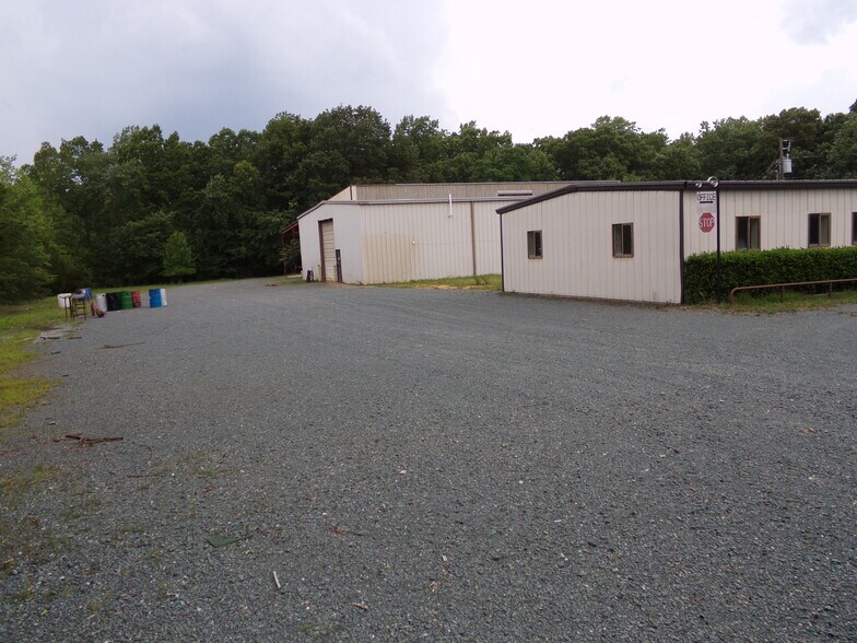 More Photos Of 10380 James Madison, Zion Crossroads Warehouse For Sale